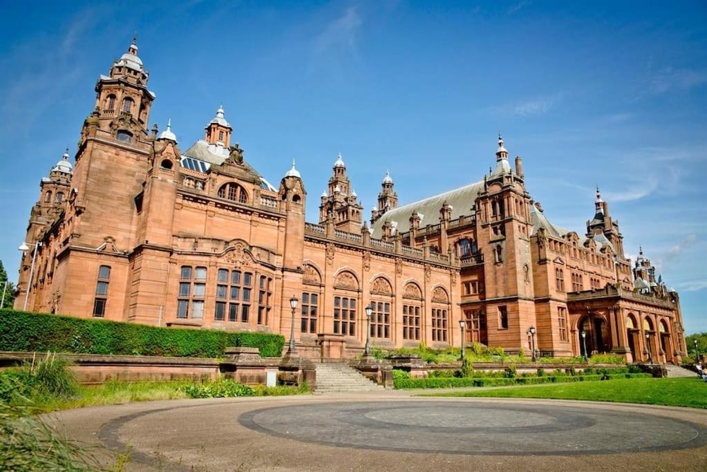 Rustic Top Floor West End Pad With Balcony, Parking Next To Byers Road, Aston Lane, Glasgow Uni Apartment Exterior photo